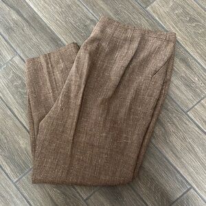 Dana Buchman Woman Brown Tweed Classic Tailored Look. Size 24. Button/zip